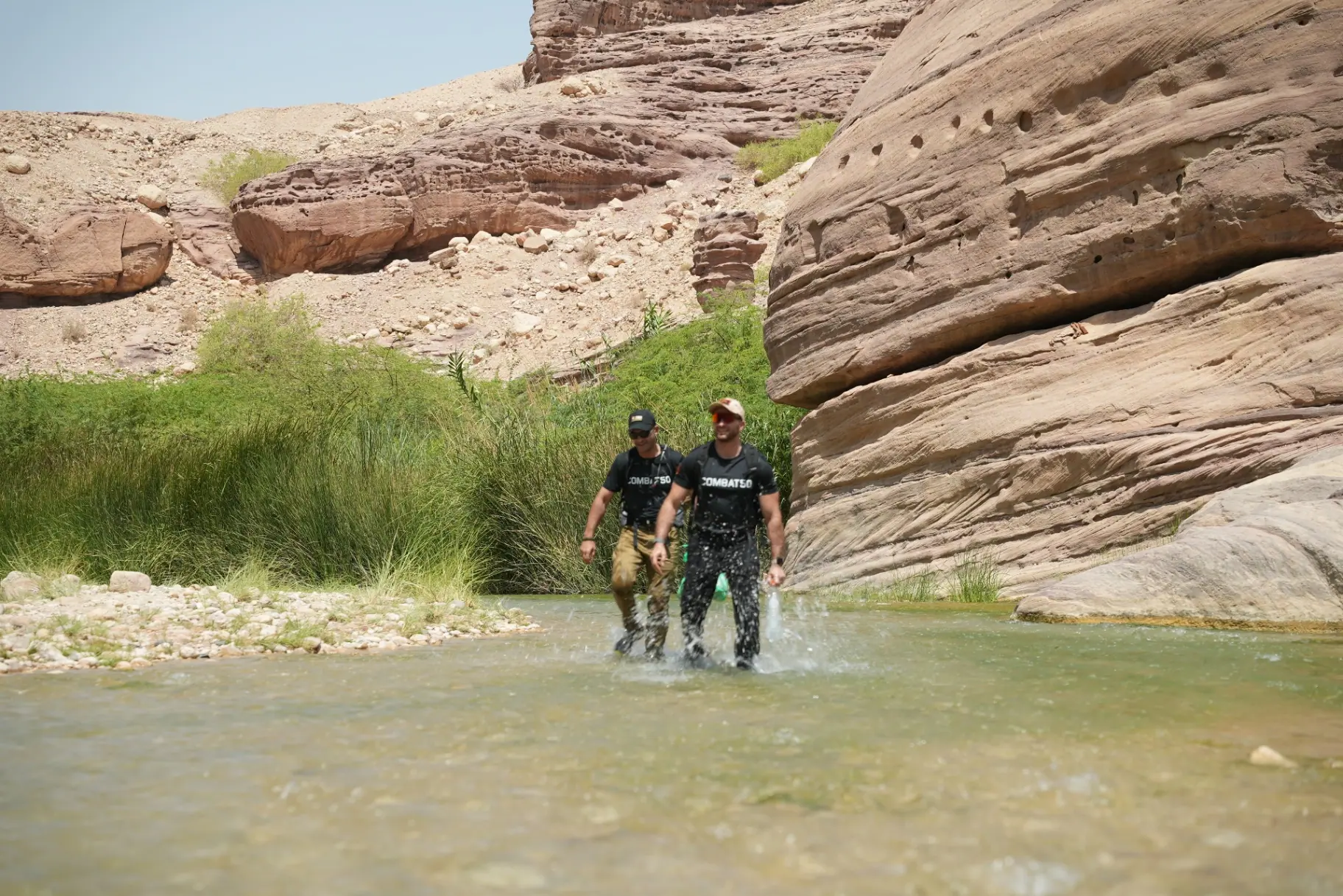 السير في الوادي